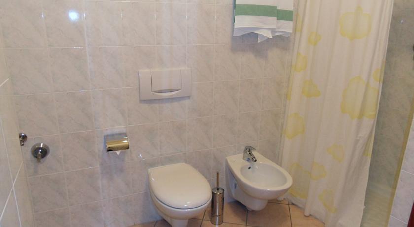 Casa Vacanze Touring Verbania Exterior foto