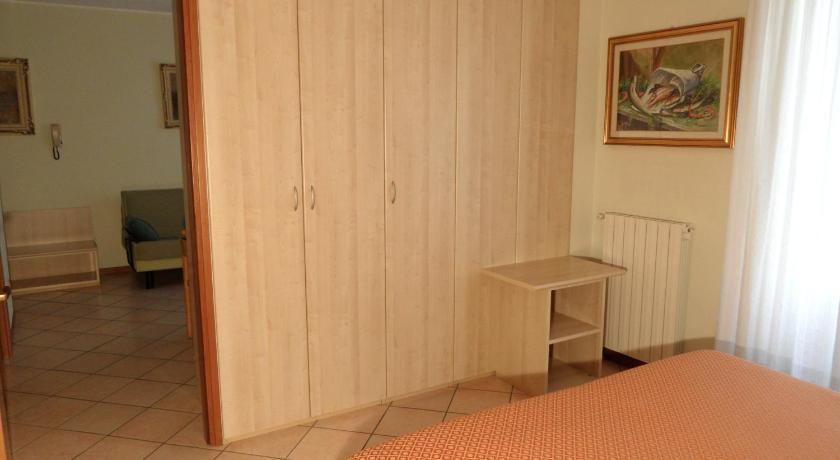 Casa Vacanze Touring Verbania Quarto foto